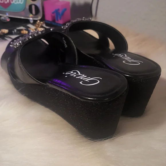 💕Beautiful Grazie Wedge Slides! - Picture 3 of 4